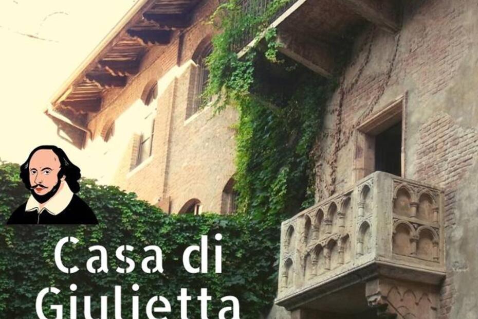 Ein Hinterhaus mit Balkon. Text: Casa di Giulietta.
